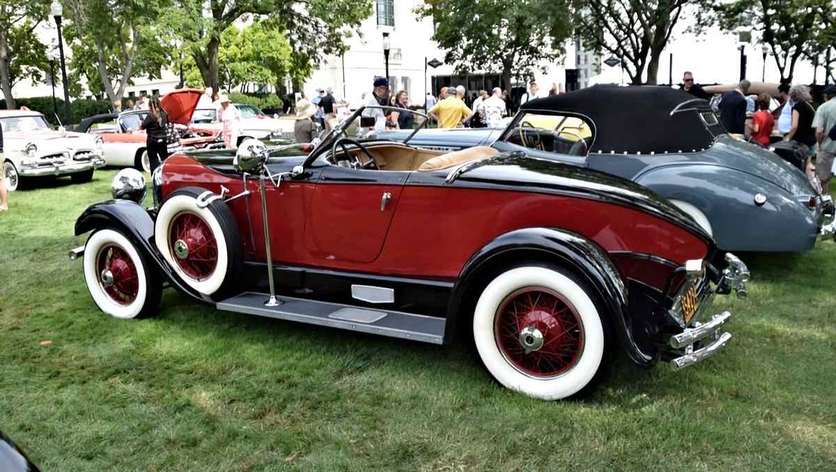 Click to Enlarge-Esc to Close myimgs/ArtDecoCars1910-36/1932 Stutz-Super-Bearcat.jpg